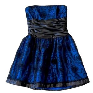 Jessica McClintock Gunne Sax Vintage 1980s Blue & Black Lace Prom Dress Small